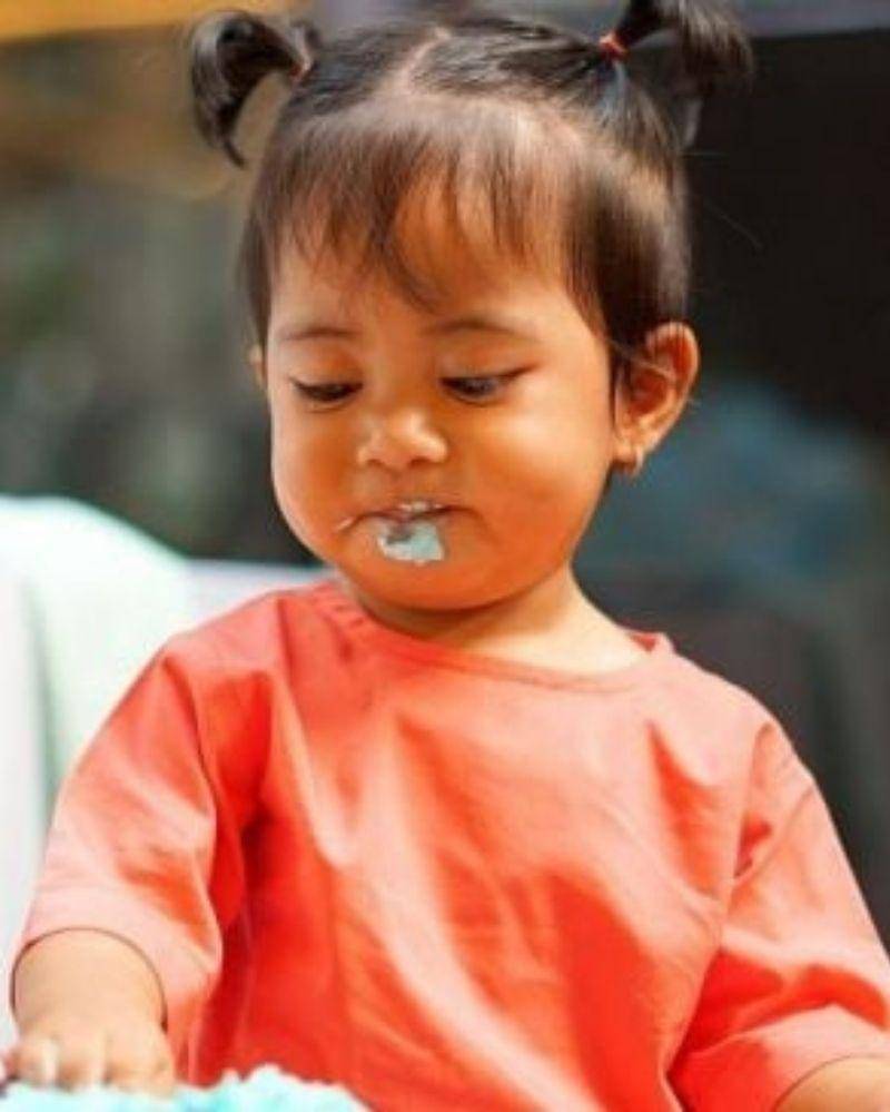 Instagram.com/rachelvennya